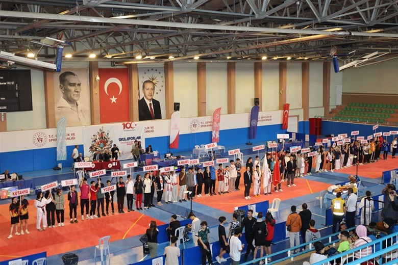 Okul Sporları Taekwondo Yıldızlar Türkiye Şampiyonası Başladı
