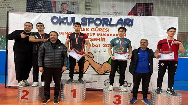 Okul Sporları Bilek Güreşi Genç B Grup Müsabakaları Başladı