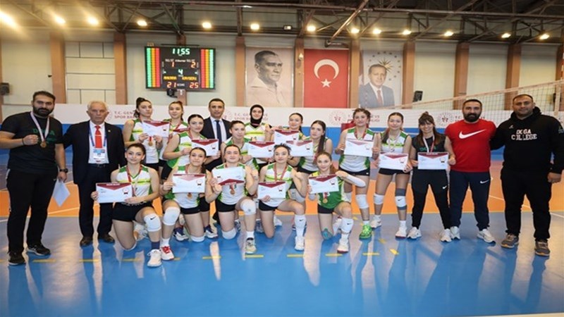 Okul Sporları Voleybol Gençler A Grup Müsabakaları Nevşehir'de Sona Erdi