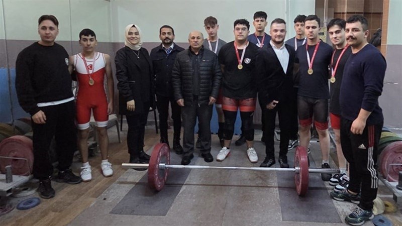 Okul Sporları Genç Erkek Halter Müsabakaları Sona Erdi