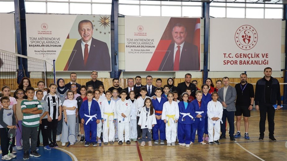 Gaziantep Milletvekilimiz Bünyamin Bozgeyik, Avanos Spor Salonu’nu Ziyaret Etti